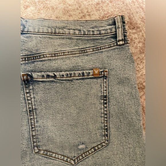 Jessica Simpson Zinnia Distressed Women’s wide leg Jeans— Size 14 - Picture 7 of 8